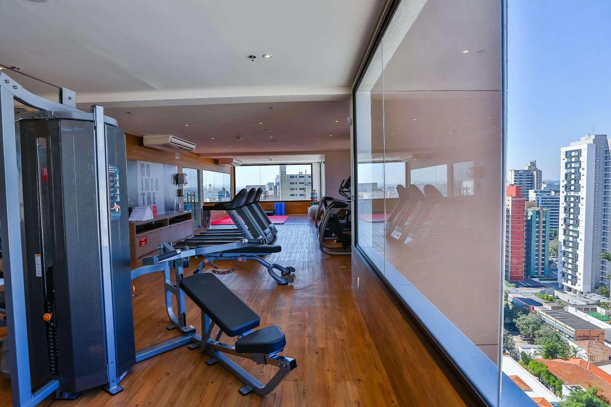 Radisson Red Campinas Hotel Campinas  Eksteriør billede The gym